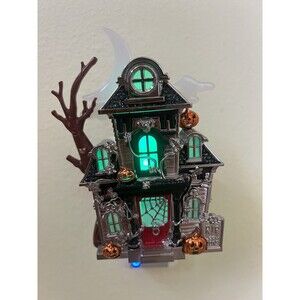 Bath Body Works Wallflower Halloween Haunted House Green Night Light 2019‎
